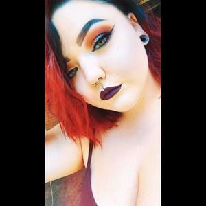 Meet your Posher, Macy